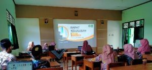 Rapat Monitoring Evaluasi dan Supervisi Tenaga Pendidik serta Kelulusan Kelas IX MTs Al-Falaah Pandak